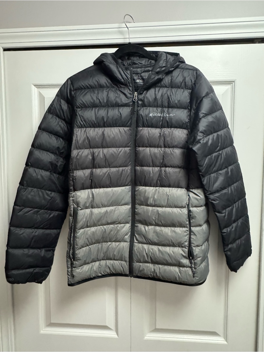 Eddie Bauer Men’s Cirruslite Hooded Jacket